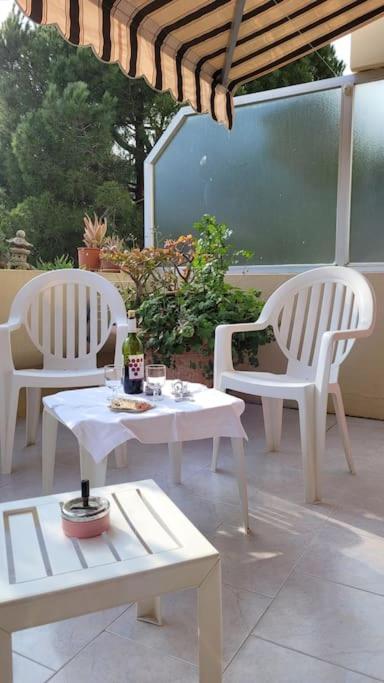 Flat 15minutes Walk From The Sea, - Cote D'azure Appartamento *